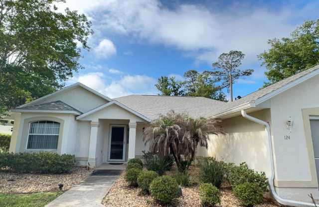 Beautiful 3-Bedroom, 2 bath Home with Screened Porch & Lawn CAre Included photos photos