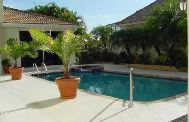 9067 Long Lake Palm Drive Gallery 2