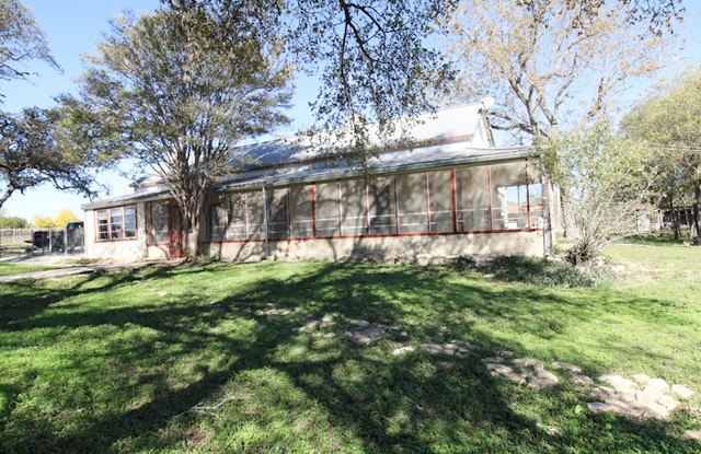 8811 FM 471 photos photos