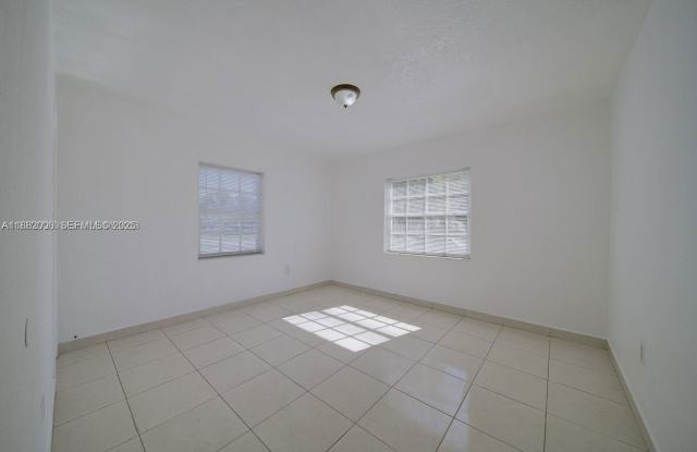 1471 Northwest 93rd Street Gallery 2