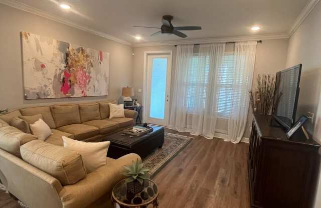 43 FOXCROSS Avenue photos photos
