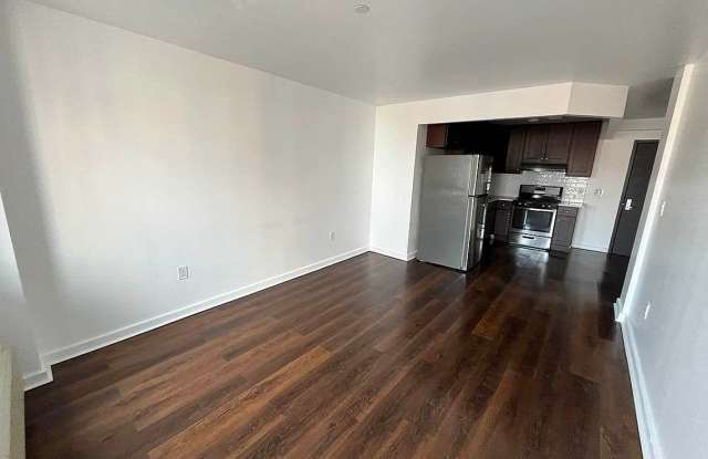 874 Willoughby Ave Apt 405 Gallery 1