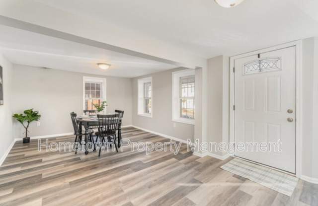 28 West Main Street photos photos