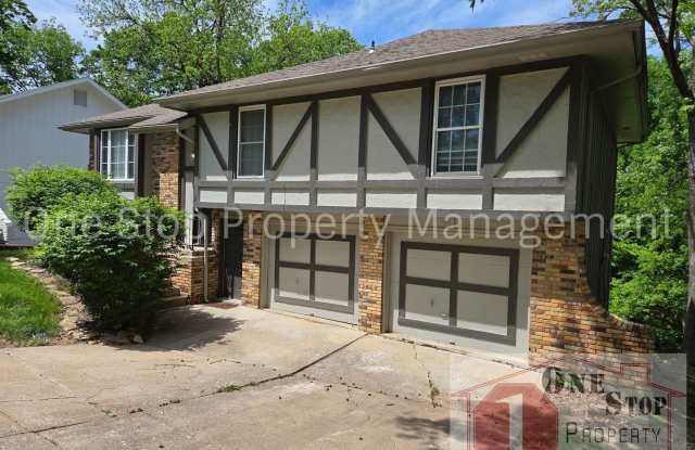 4 Bedroom, 2.5 Bathroom Home in North Kansas City, Missouri photos photos