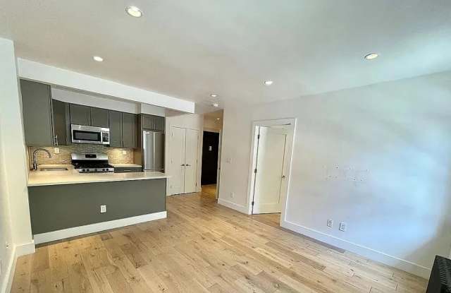 131 Washington Ave Apt 2F photos photos
