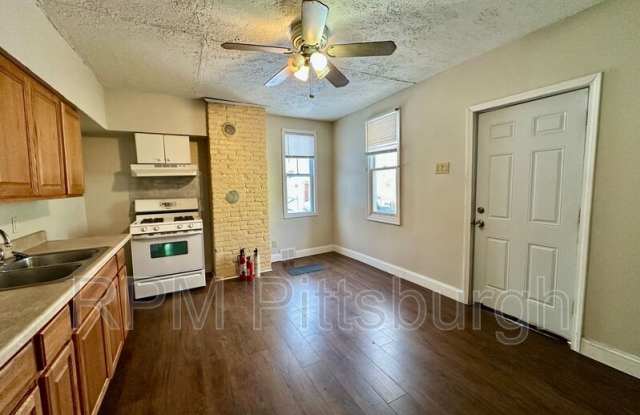 1827 Waite St photos photos