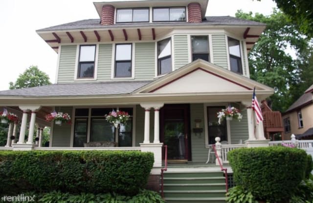 179 Caroline Street Apt. C - 179 Caroline Street, Saratoga Springs, NY 12866