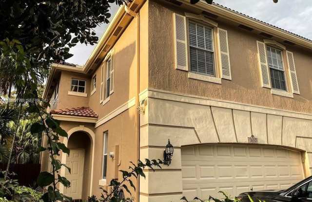 3657 Asperwood Cir photos photos