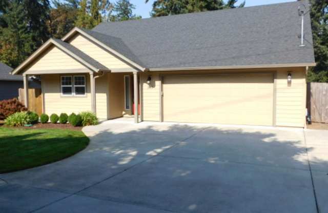 3Bd/2Ba Single Story Home - Available Soon! - 575 Browning Avenue Southeast, Salem, OR 97302