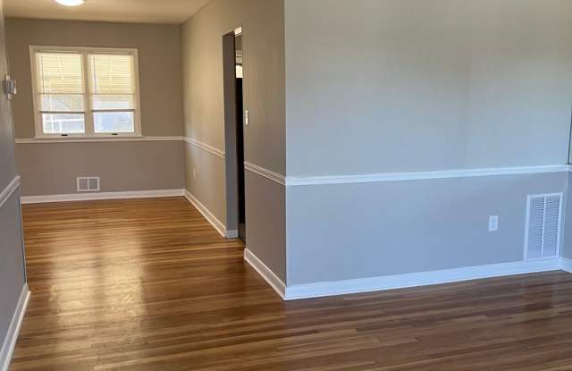 Beautiful 3 Bedroom 1.5 Bathroom Gallery 3