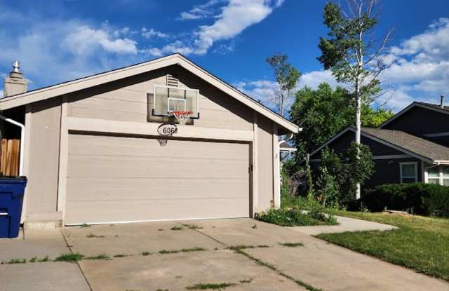 Long Realty  Property Management - 5 Bedroom Home close to DTC *** OPEN HOUSE*** Thursday July 10, 2025 6PM to 8PM photos photos
