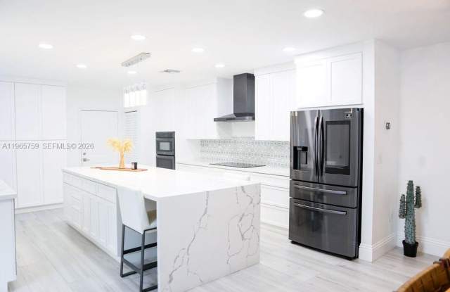 2948 Hidden Harbour Court, Dania Beach, FL 33312 photos photos