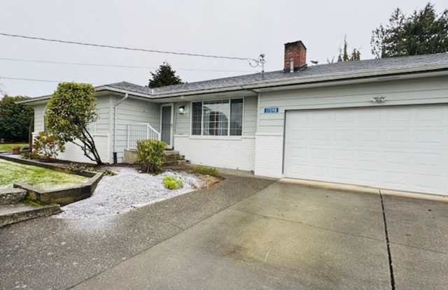 Burlington 3 Bed 2 Bath Home in quiet neighborhood photos photos