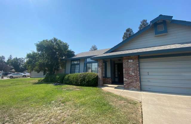 Great 4 bedroom near schools and parks photos photos
