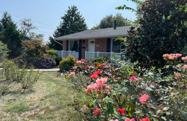6508 HAYSTACK ROAD - 6508 Haystack Road, Rose Hill, VA 22310