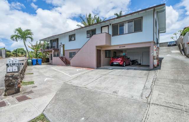 Fully remodeled, spacious 3BR/1.5BA/2PKG near Waikele - 94-1033 Lumikula Street, Waipio, HI 96797