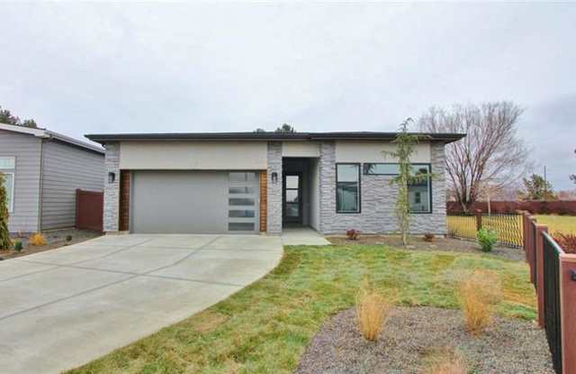 3819 W Crossley Dr. photos photos