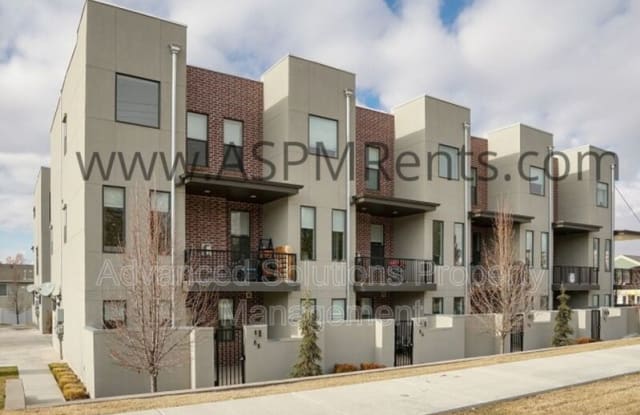 88 E North Towne Ln - 88 E North Towne Ln, North Salt Lake, UT 84054