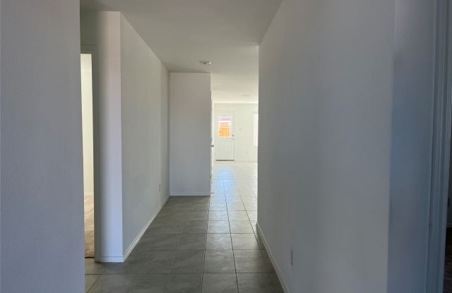 900 Mountain Laurel Drive Gallery 2