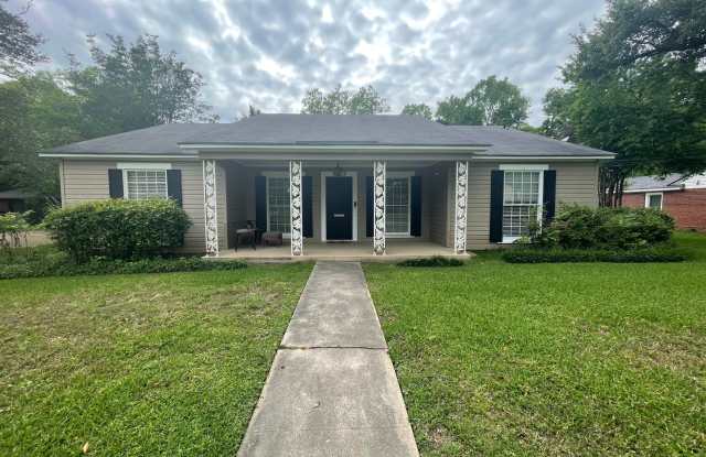 Spacious South Highlands 2 Bedroom Home with flex rooms! photos photos