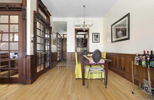 736 ST NICHOLAS Avenue Gallery 2