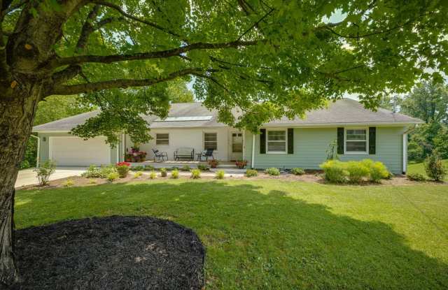 6 Bedroom / 3 Bath Home - Johnson City, TN photos photos 6 Bedroom / 3 Bath Home - Johnson City, TN photos photos