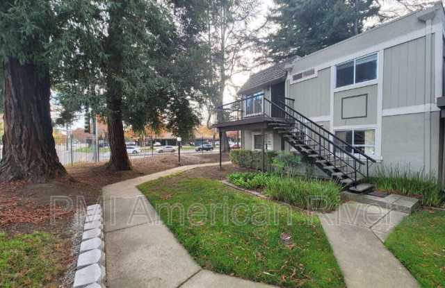 102 Luna Grande Circle - 102 Luna Grande Circle, Sacramento, CA 95834