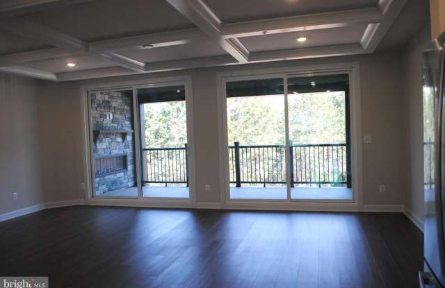 43761 METRO TERRACE lot: 1004A Gallery 4