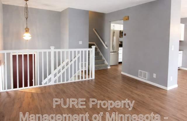 2500 Woodbridge St photos photos