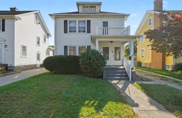532 Godfroy Avenue Gallery 2