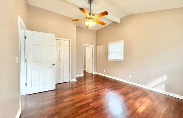 3 Bedroom Duplex off Alamance Church Road Gallery 4