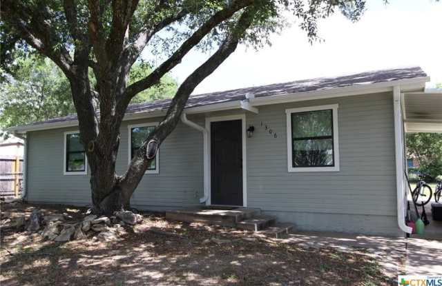 1306 Myrtle Street - 1306 Myrtle Street, Gatesville, TX 76528