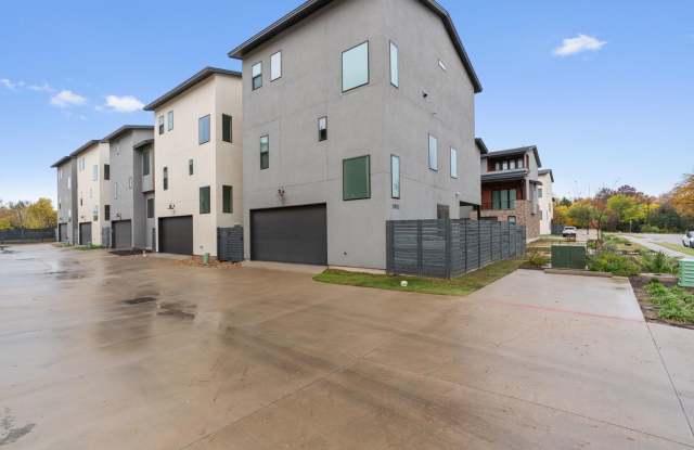 Exquisite 4-Bedroom Home for Rent in East Austin - 5002 Pecan Springs Road, Austin, TX 78723