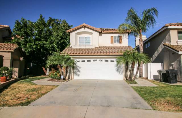 Welcome home to this gorgeous 3-bedroom, 2.5-bath home located in the highly desirable Riverwalk area of Riverside! Gallery 1