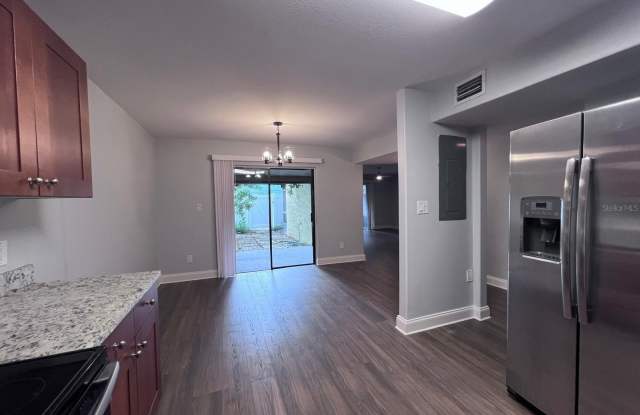 7487 CANFORD Court Gallery 3