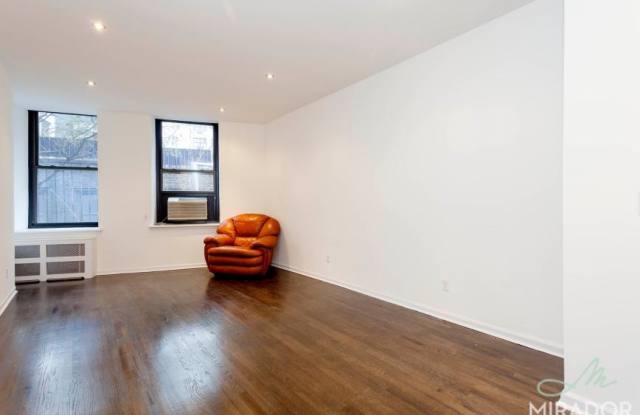 65 4th Avenue photos photos