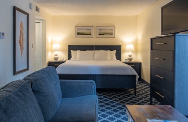 Residences at Daniel Webster photos photos