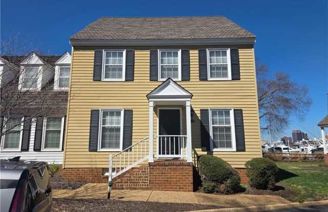 27 Capps Quarter photos photos