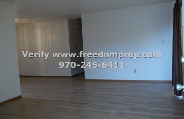 Great 2 Bedroom 2 Bath 2 Car Garage House Gallery 2