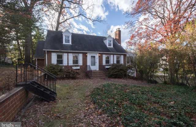 312 N HIGHLAND Street - 312 North Highland Street, Arlington, VA 22201