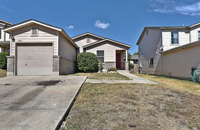 GREAT HOME | 3 BEDROOMS + OFFICE | CLOSE TO HWY 90  1604 | SHOPPING  RESTAURANTS photos photos