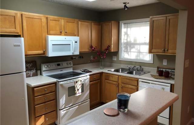 4385 Coopers Creek Drive SE Gallery 2