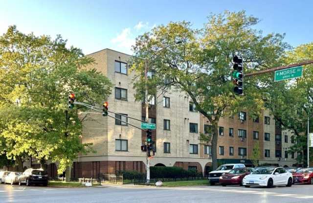 6952 Sheridan - 6952 North Sheridan Road, Chicago, IL 60626