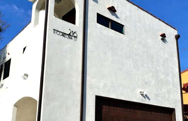 216 N Cordova Street photos photos