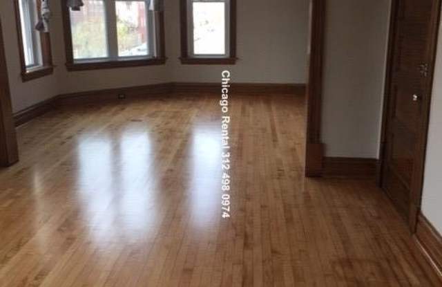 2901 North Kedzie Ave. Gallery 3