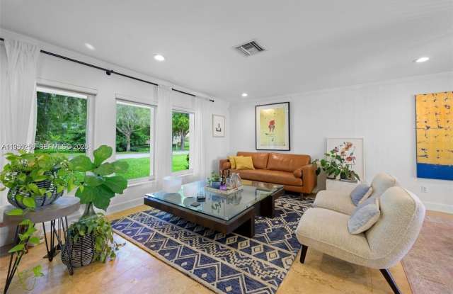 8330 SW 171st St photos photos