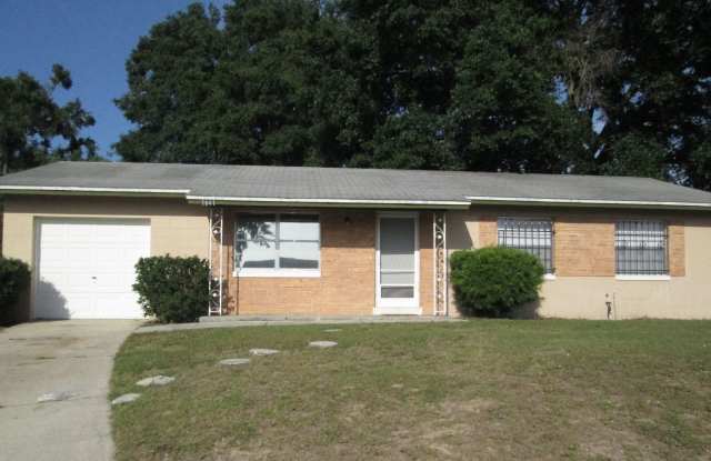 3 bedroom 1.5 bath Single Family home in Apopka photos photos