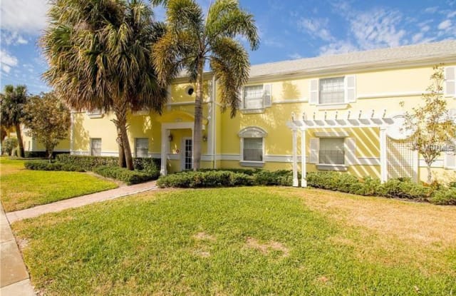 121 SEA HORSE DRIVE SE - 121 Seahorse Dr SE, St. Petersburg, FL 33705