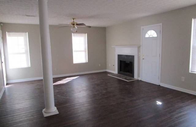 5035 Tussahaw Way Gallery 2