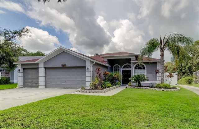 12943 ROYAL GEORGE AVENUE photos photos